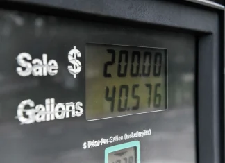 Petrol prices climb as US–Iran tensions disrupt markets | Inflation News