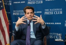 Anthony Scaramucci Says Clarity Act ‘Ten Times Better’ Than ‘Wild West Status Quo’ on Crypto, Wants Stakeholders to ‘Bank the Win’