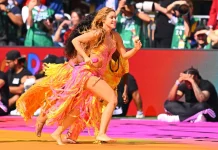 Shakira’s World Cup final dress features 200,000 Swarovski crystals