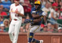 Luis Lara called up, debuts for Brewers