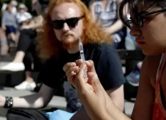 Ontario’s hot summer could make drug overdoses worse, expert says