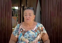 Colombian woman sells gossip, earns enough money to buy two houses