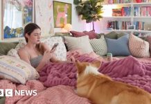 'We are not lonely': Solitude as a new aspirational lifestyle – BBC