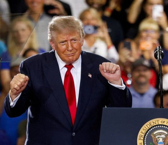 For 1st time in decade, voters prefer Democrats over Republicans on economy