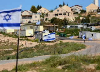 Israel’s Economy Looks Healthy, but Is It Really?