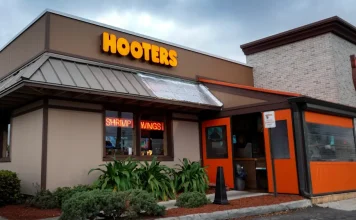 ‘Hooters: The Movie’ Officially in The Works