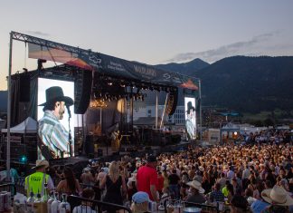 Is it the music or the man? Wildlands fans weigh in on their love for Riley Green