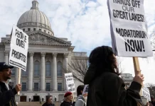 How the Wisconsin governor’s race became has become an AI data center hate-off