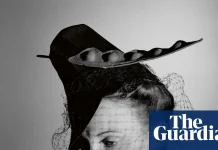 Fashion, form and the beach: the photography of Max Dupain – in pictures – The Guardian
