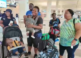 Storms snarl holiday travel at NYC’s LaGuardia Airport ahead of Labor Day weekend