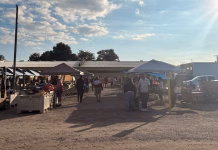 Trails End Market vendors move outside after fire department closure order