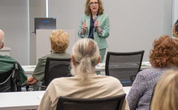 Seniors embrace the digital age with LIFE EDU classes | Lifestyle